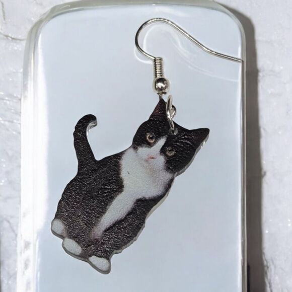 Black Tuxedo Cat 🐈‍⬛ Earrings Animal Dangle Shiny Acrylic Tux Kitty Cute Gift - Picture 7 of 9